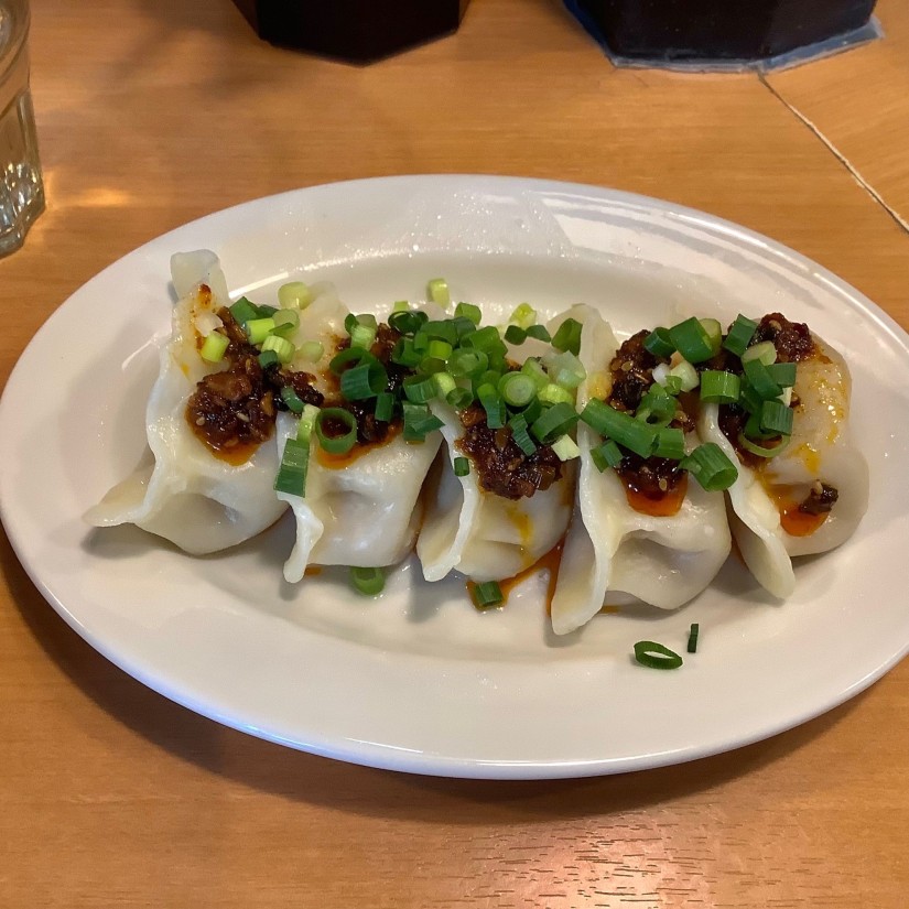 ピリ辛もちもち水餃子