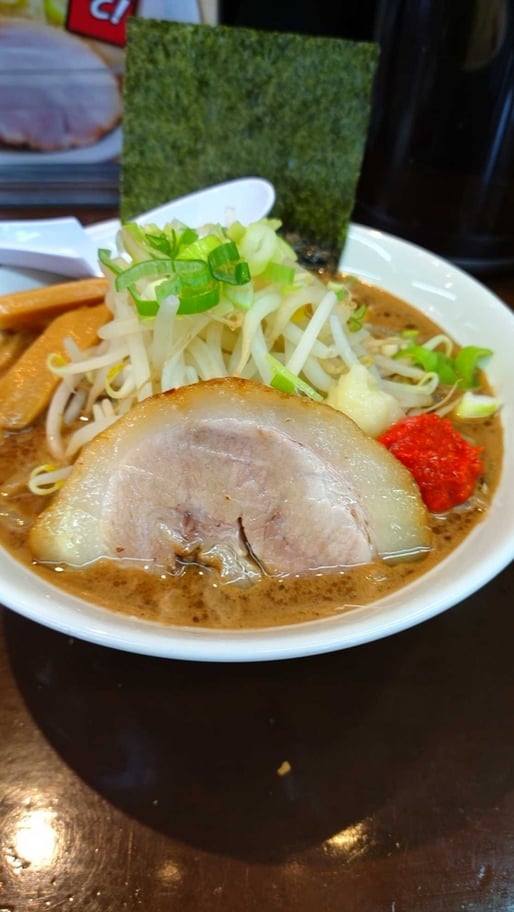 黒胡椒ラーメン＋豆板醤＋ニンニク