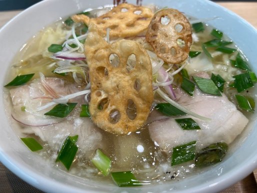 国産青唐うま塩ラーメン
