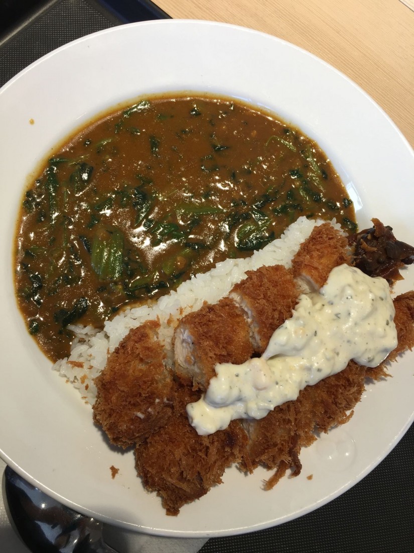 ほうれん草ささみカツカレー 4辛(激辛)