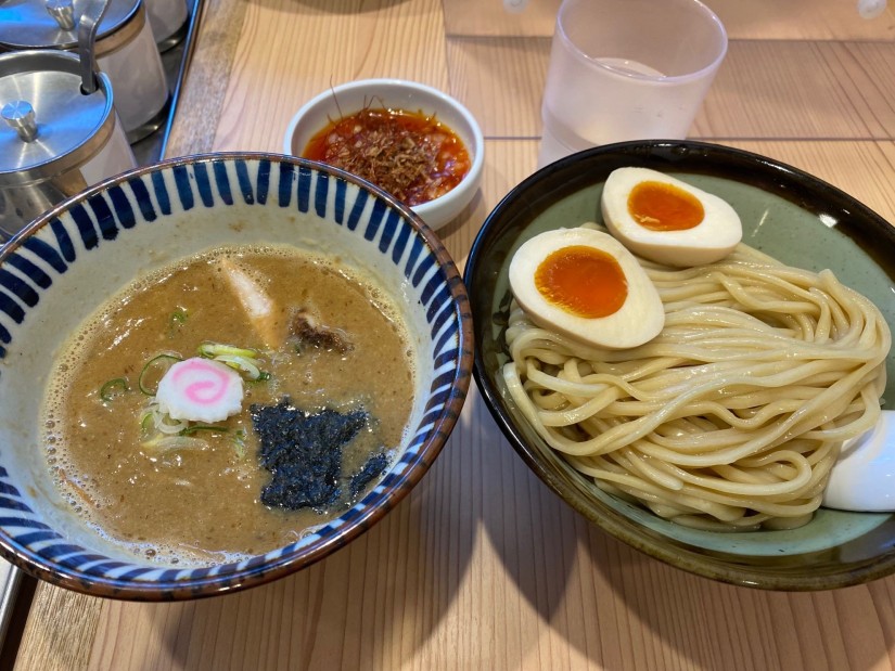 つけ麺   トッピング特製辛味