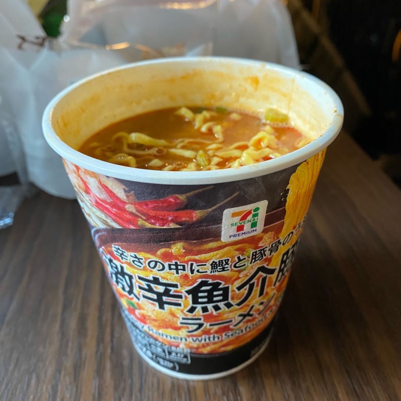 ７プレミアム　激辛魚介豚骨ラーメン