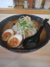 うま辛野菜らーめん味たま入（味噌）