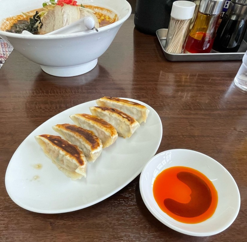 辛い餃子 (辛い)