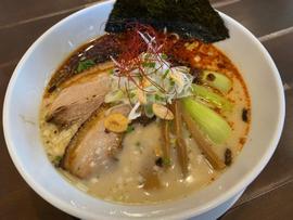 辛塩白湯麺