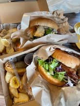 朝どれバーガー