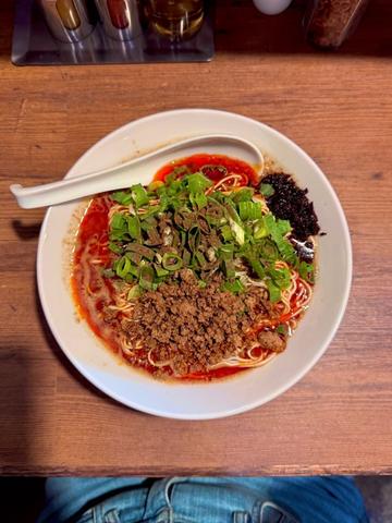 金ゴマ担々麺 辛さLEVEL5 / 痺れLEVEL3