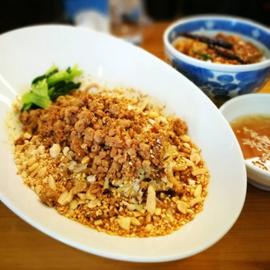本場成都の汁なし担担麺