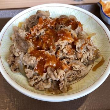 牛丼中盛り大辛ソース 大辛ソース1辛