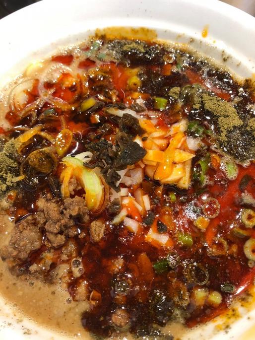 四川風坦々麺 白胡麻 辛さ しびれ5倍