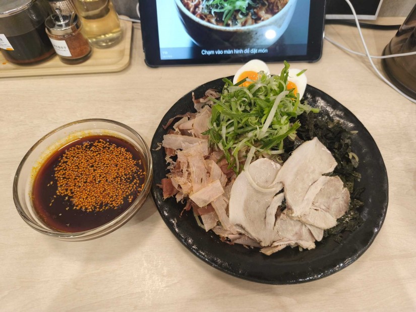 のりかつおつけ麺 30辛