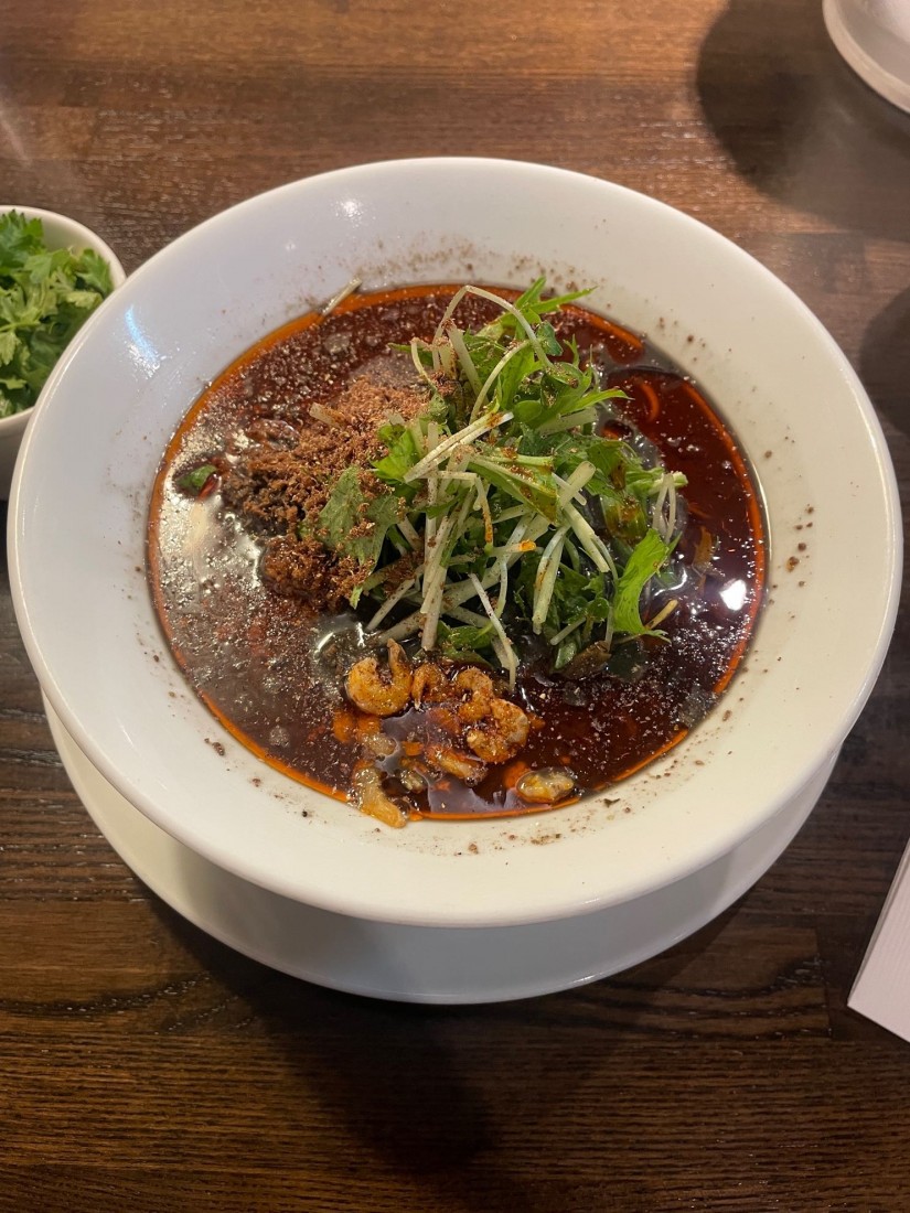 冷やし黒胡麻担々麺 辛さ4 痺れ5