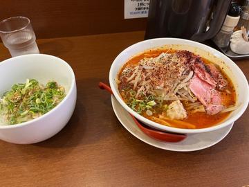 辛豚ソバ