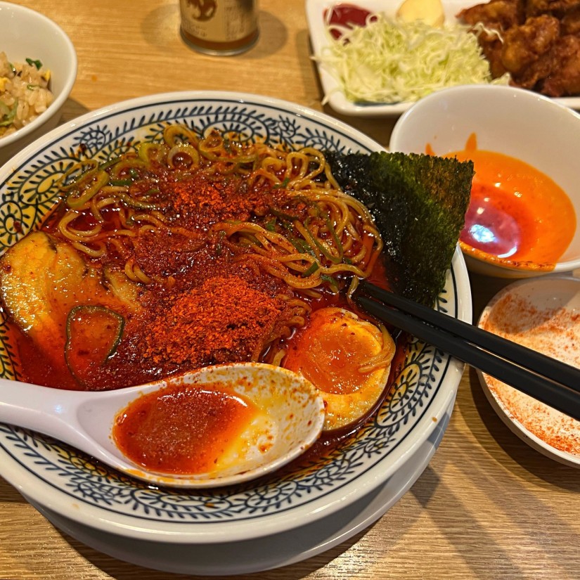 赤醤油とんこつ 3辛+5辛