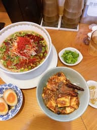 汁あり坦々麺4辛4痺 1-4辛、1-4痺、5は有料