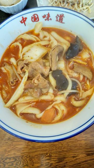 ホルモン刀削麺 辛くとオーダー