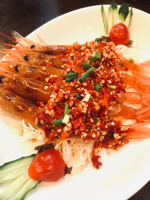 クンチェーナンプラー（海老のカルパッチョ） チョイ辛