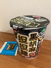 飲み干す一杯　 黒のスパイシー　黒胡麻担担麺