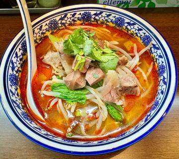激辛牛肉ラーメン