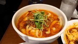 麻辣刀削麺