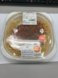 彩り野菜と挽肉のピリ辛トマトパスタ ピリ辛