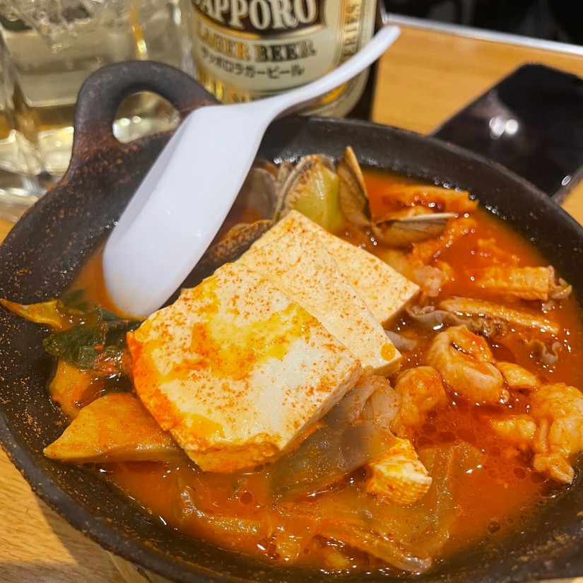 あさりと牛すじのチゲ鍋