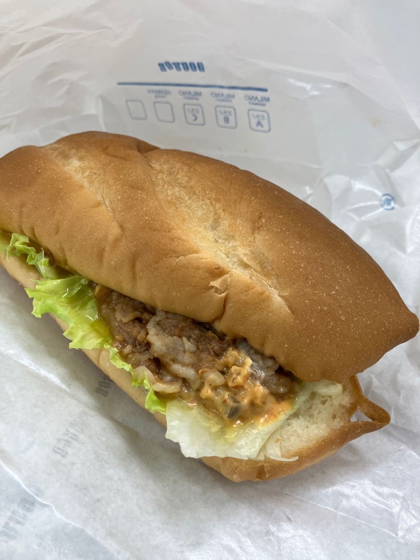 ミラノサンド 牛カルビ いぶりがっこタルタル ピリ辛