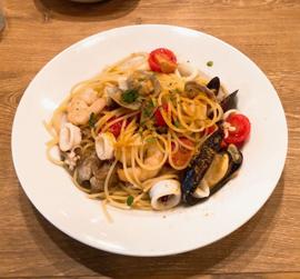 イタリア産カラスミと魚介のペペロンチーノ