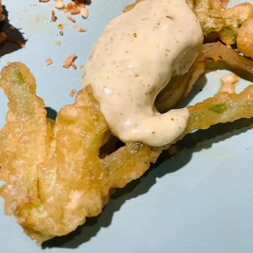 パクチーの根っこフリット パクチータルタルソース