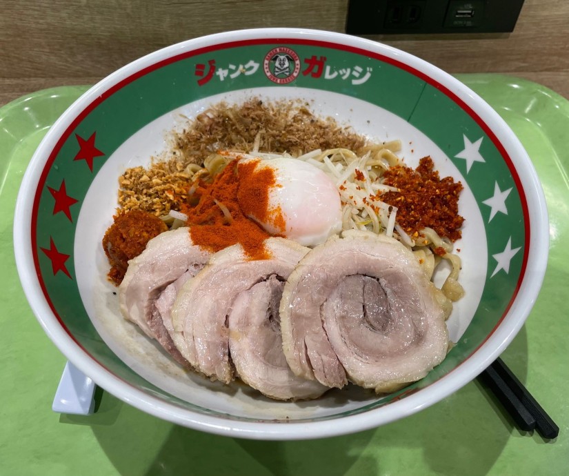 豚マシまぜそば＋RED＋辛味トリプル RED+トリプル