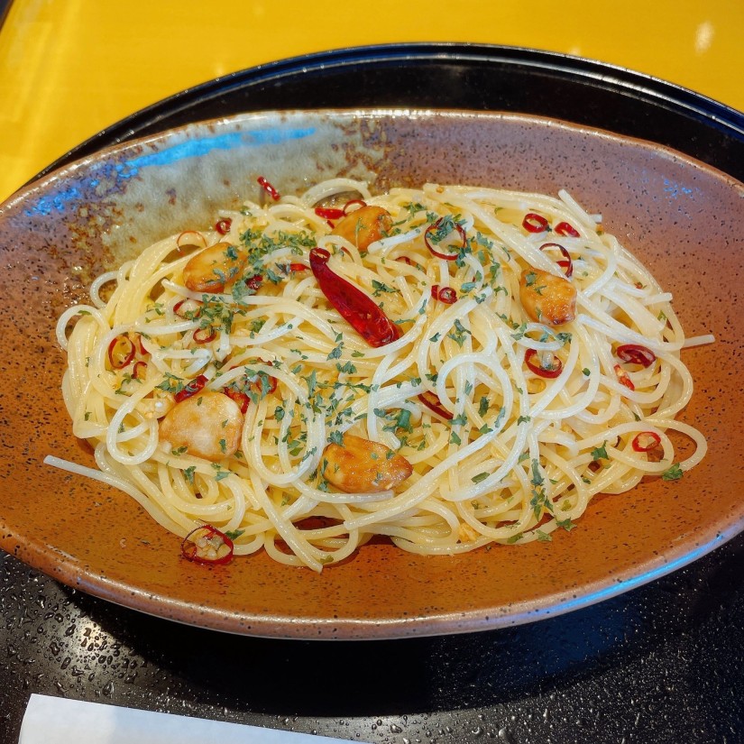 Wガーリックペペロンチーノ 唐辛子マーク2つ