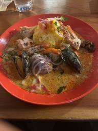 魚介のタイ風ココナッツカレー レッドカレーペースト追加