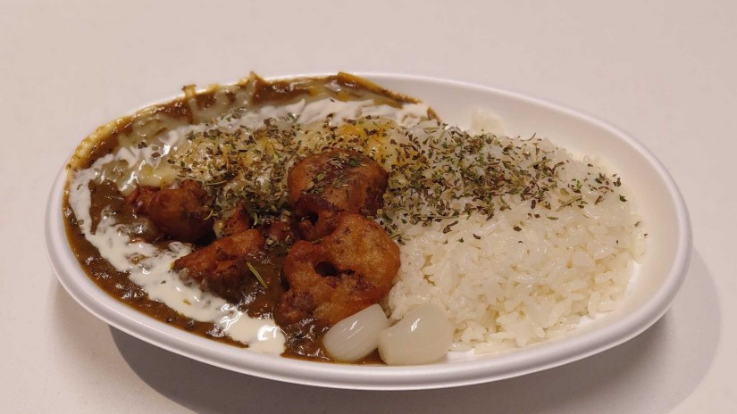 スパイシーアゲ豚足カレー