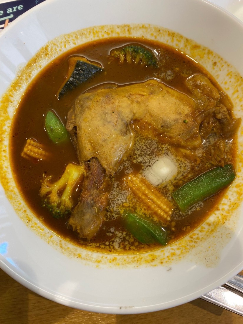 ほろほろチキンとごろごろ野菜のスープカレー