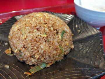 うま辛炒飯