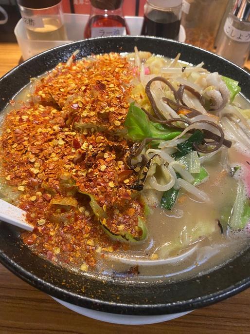 ちゃんぽん セルフで唐辛子ぶっかけ