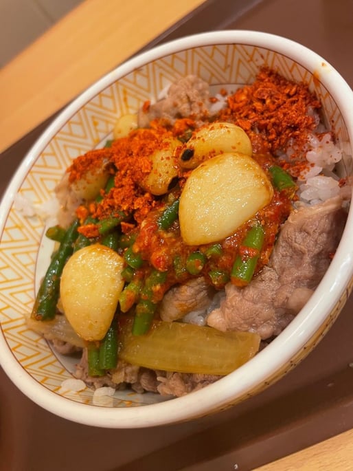 黒マー油トリプルニンニク牛丼 大辛