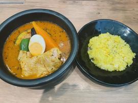 やわらかチキンのスープカレー 90番