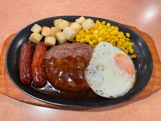 チョリソーとハンバーグの盛り合わせ