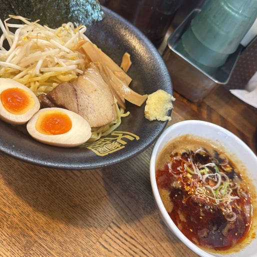 やっとこつけ麺 辛さ:増し 痺れ:普通 