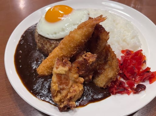 ガストブラックカレー本気盛り