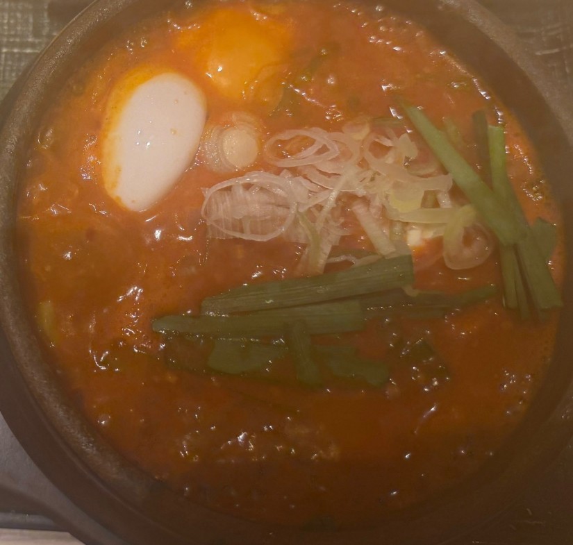 ホルモン純豆腐 7辛（メガホット）