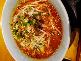 四川麻辣担々麺