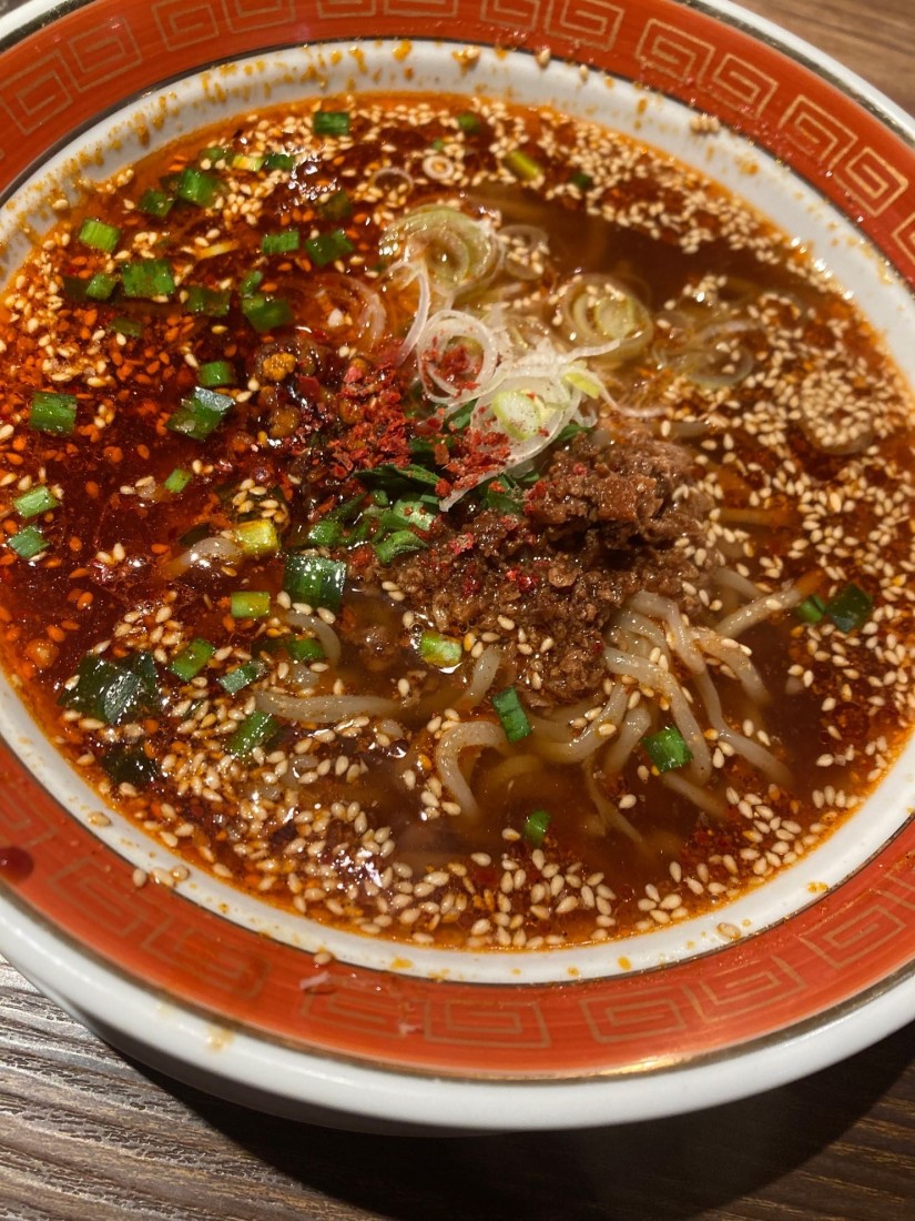 紅麻辣坦々麺