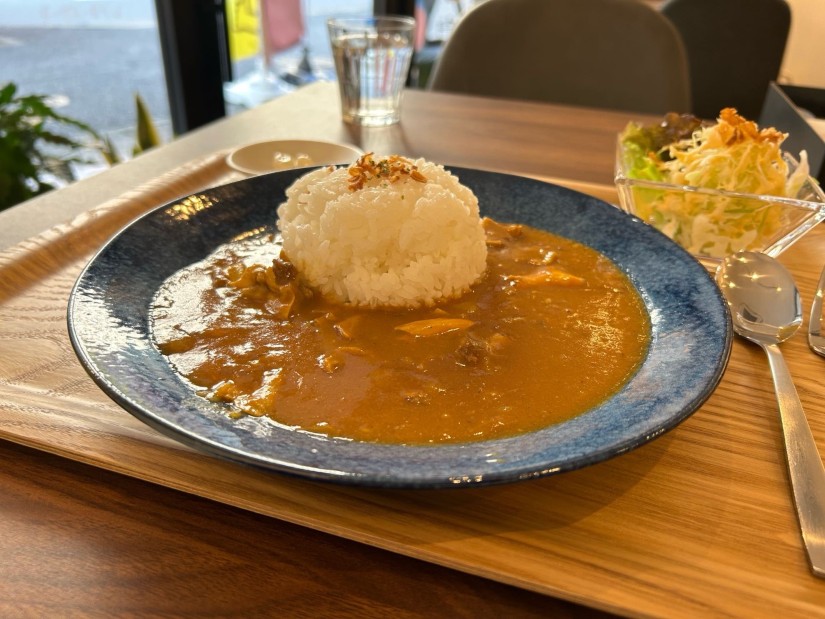 とろとろ牛すじカレー