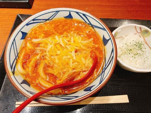とろける4種のチーズトマたまカレーうどん