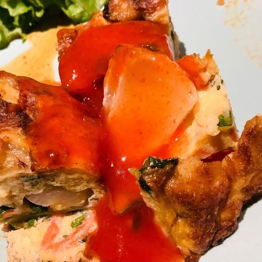 タイ風パクチーオムレツ チリソース パクチーカイチアオ