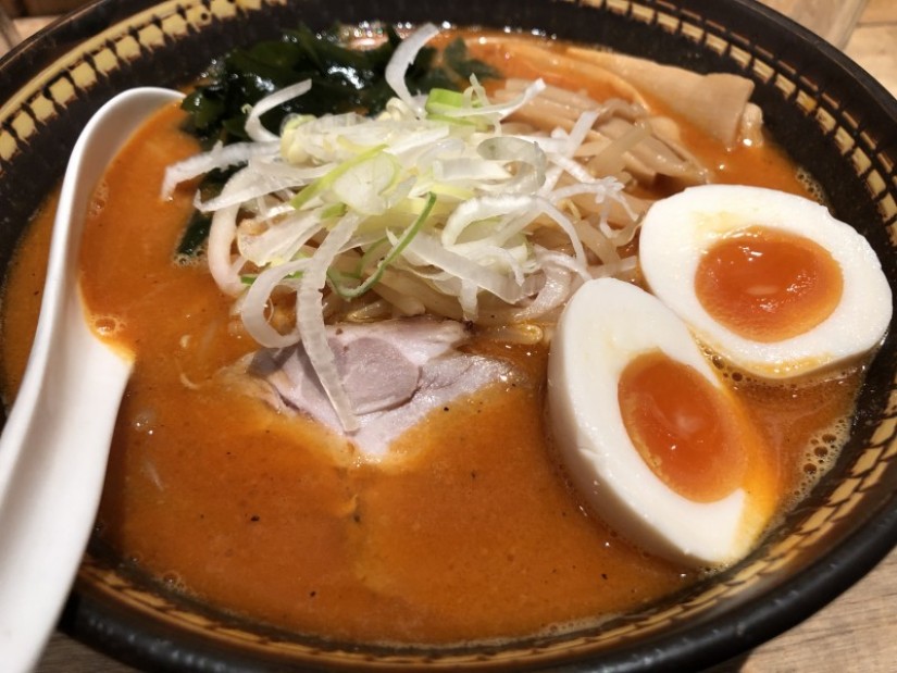 オロチョンラーメン＋味玉 激辛