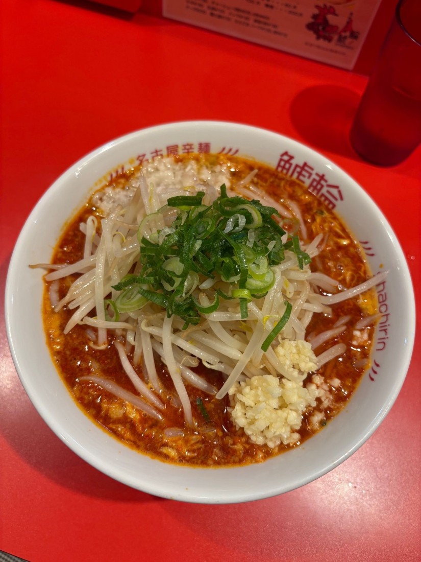 旨辛ニンニクラーメン 爆鯱