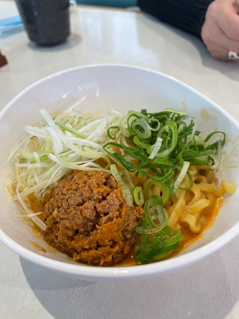 四川風汁なし坦々麺 しびれる辛さ！